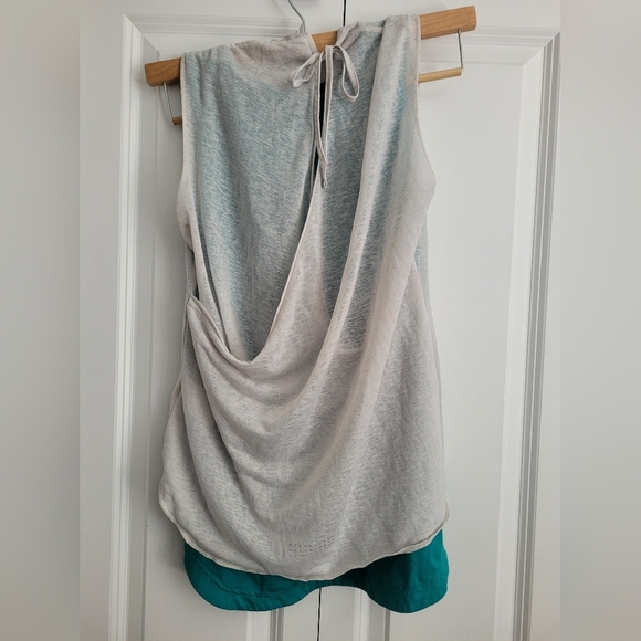 2 piece adidas top Size M - Picture 2 of 4